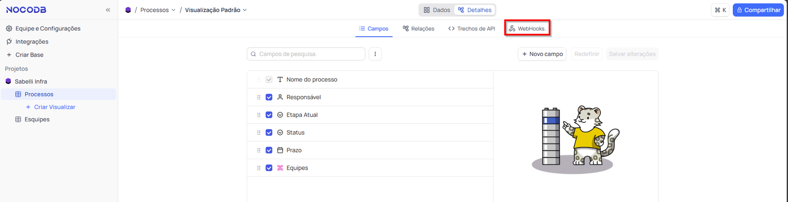 Selecione "Webhooks" NocoDB